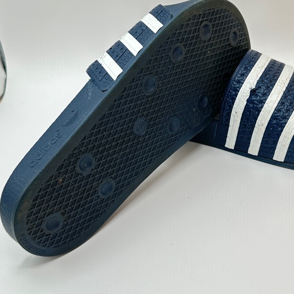 Adidas - Picture 5 of 8